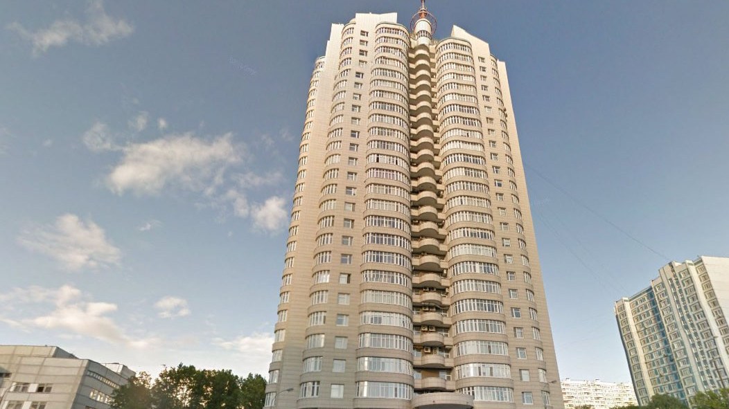 Дом на Осеннем бульваре в Москве: двадцатипятиэтажная башня с эркерами и балконами